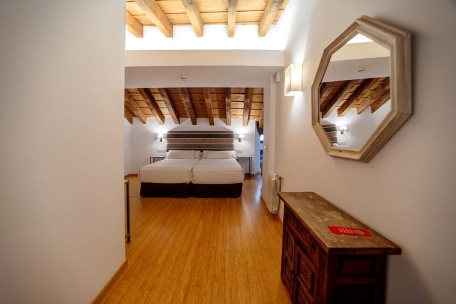 Double Comfort Room,1756410821:JPEG